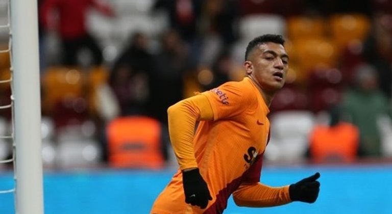 مصطفى محمد مصطفى محمد مع جالطة سراي