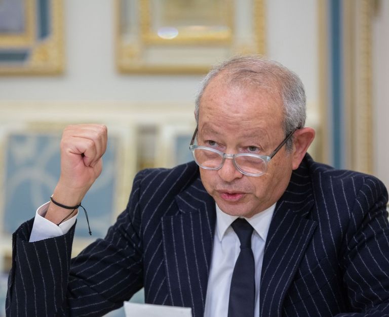 صور لقاء ساويرس مع زيلنسكي من موقع الرئاسة الأوكراني نجيب ساويرس مع الرئيس الأوكراني