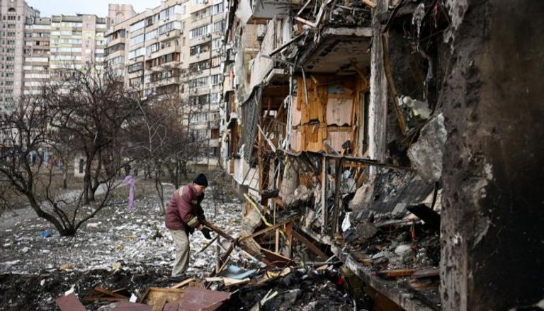 آثار القصف الروسي على مدينة كييف - أ.ف.ب