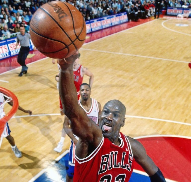 الأسطورة مايكل جوردان