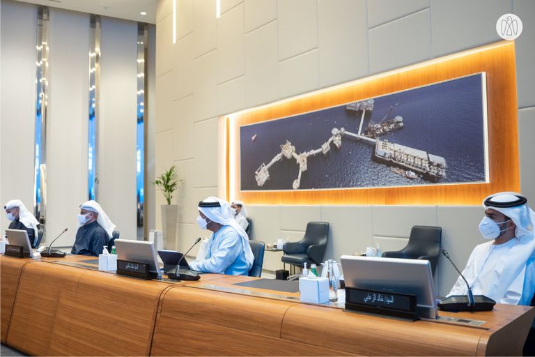 خالد بن محمد بن زايد يترأس اجتماع اللجنة التنفيذية لأدنوك