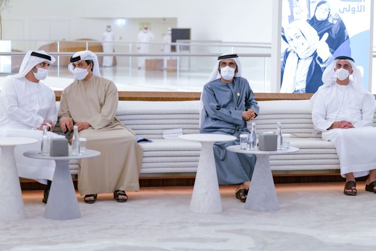 محمد بن راشد يطلق المرحلة التشغيلية للمدرسة الرقمية