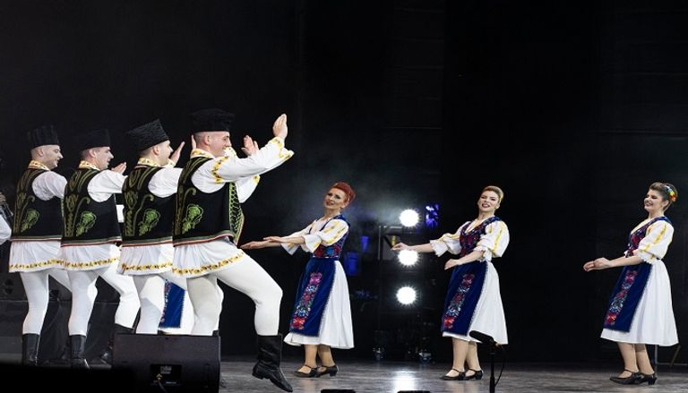 حفل الفرقة الشعبية الرومانية الراقصة في إكسبو 2020 دبي