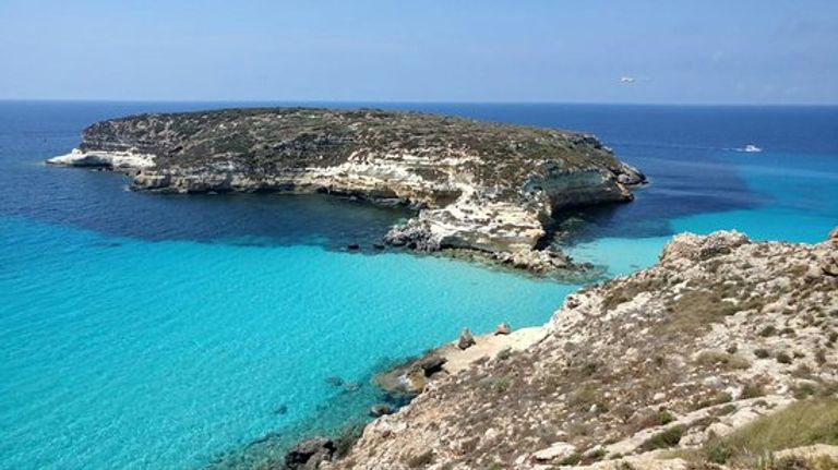 شاطئ Spiaggia dei Conigli   شاطئ Praia da Falésia