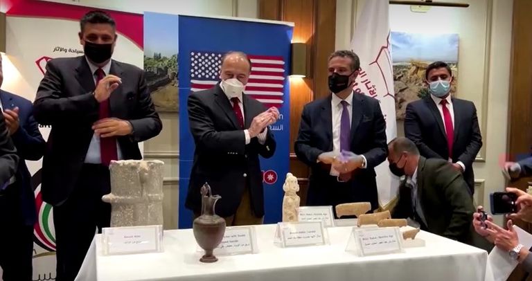 إحدى القطع المستردة