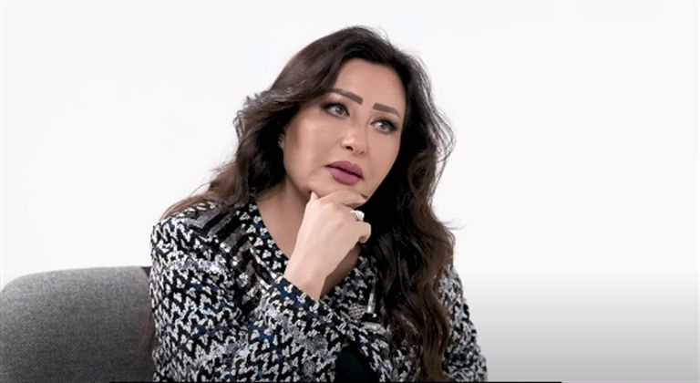 الفنانة التونسية لطيفة