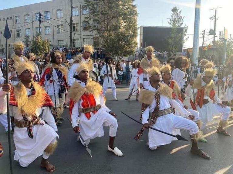 جانب من الحشود الإثيوبية في ذكرى معركة 