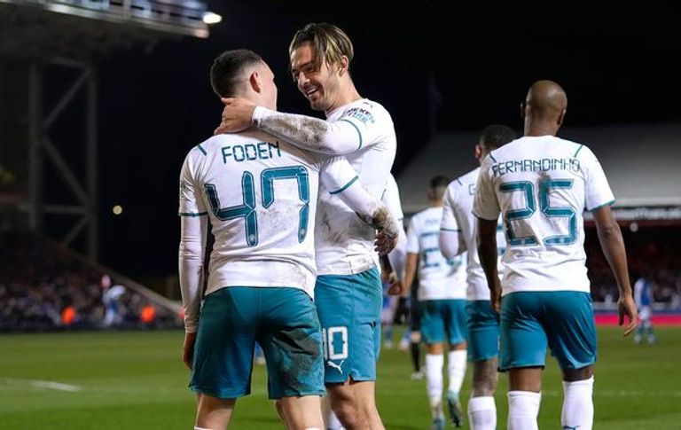 حديث فودين وجريليش بعد الهدف ميسي مع فودين وجريليش