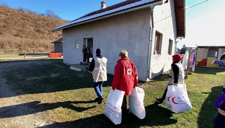حملة الهلال الأحمر الإماراتي الشتوية تشمل 26 دولة - أرشيفية