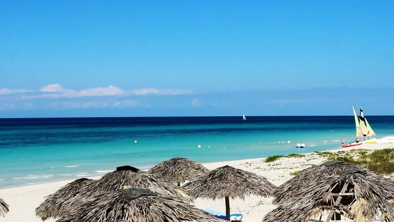شاطئ Varadero Beach  شاطئ Grace Bay Beach
