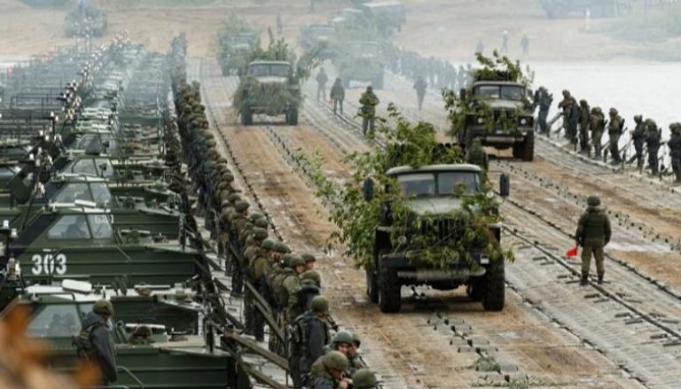 آليات عسكرية روسية تواصل تقدمها داخل أوكرانيا - أرشيفية