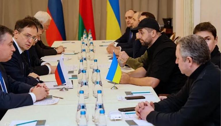 مفاوضات بين الجانبين الروسي والأوكراني قبل أيام