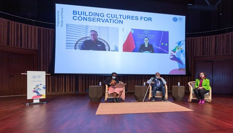 مريم المهيري وزيرة التغير المناخي والبيئة في الإمارات