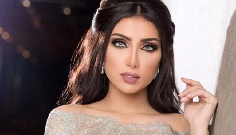  المغنية المغربية دنيا بطمة