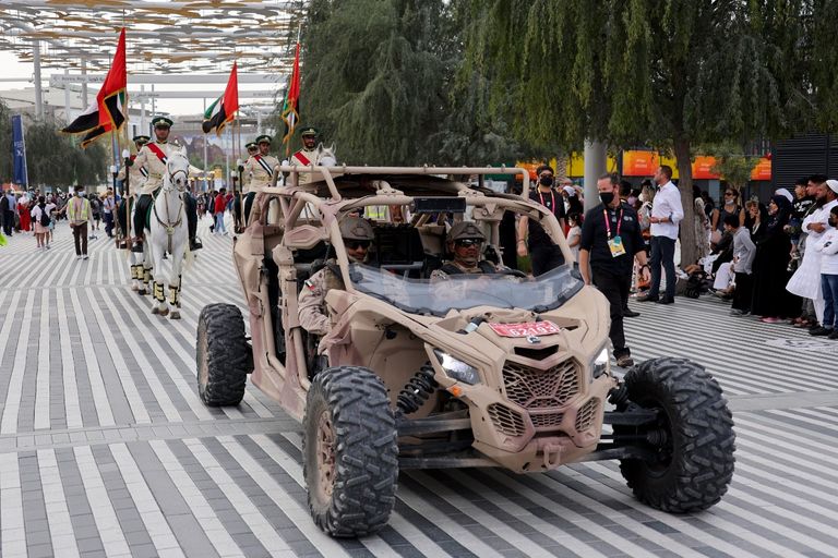 العرض العسكري "حصن الاتحاد 8"