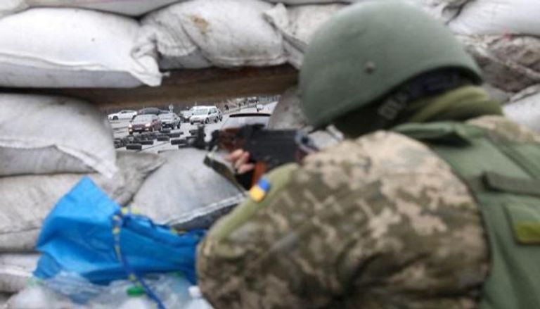 جندي أوكراني في العاصمة كييف