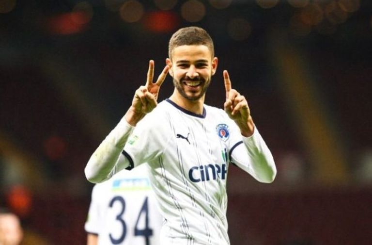 مرتضى بن وناس لاعب قاسم باشا التركي