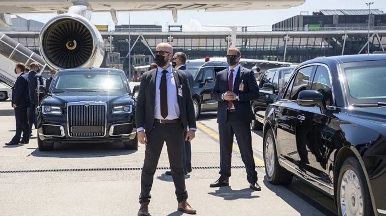 الرئيس بوتين بين حرسه الشخصي