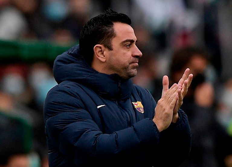 تشافي هيرنانديز مدرب برشلونة