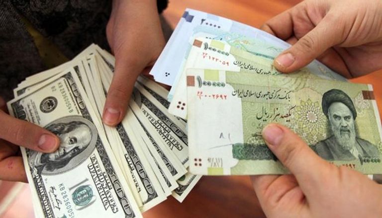 تدهور العملة الإيرانية أمام الدولار