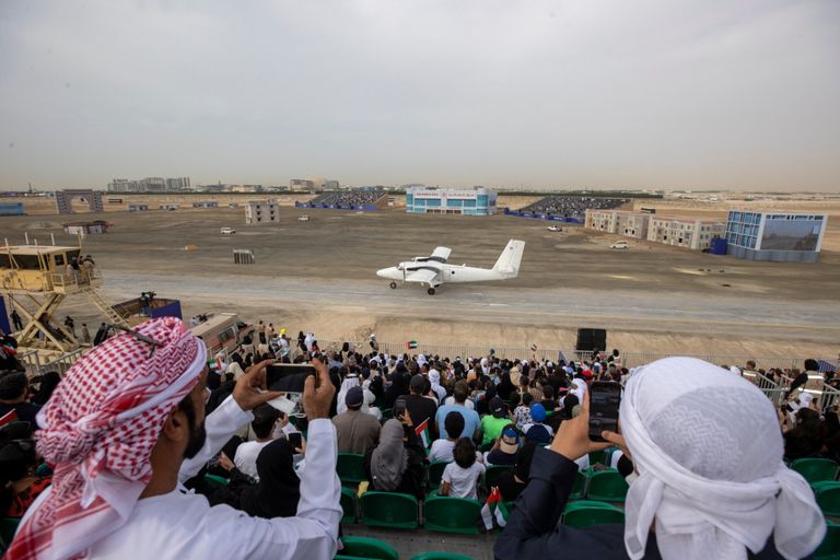  العرض العسكري 