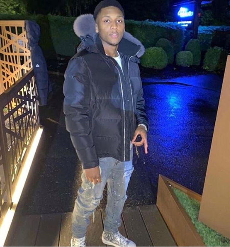 جيرمي ويستين أكاديميات كرة القدم في إنجلترا