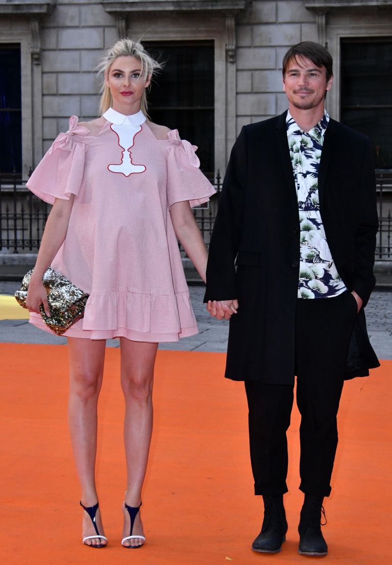 جوش هارتنت وتامسين إيجيرتون