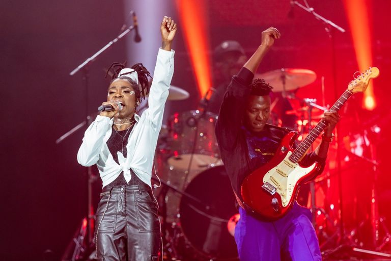 عروض مسرحية في جناج أنجولا بإكسبو