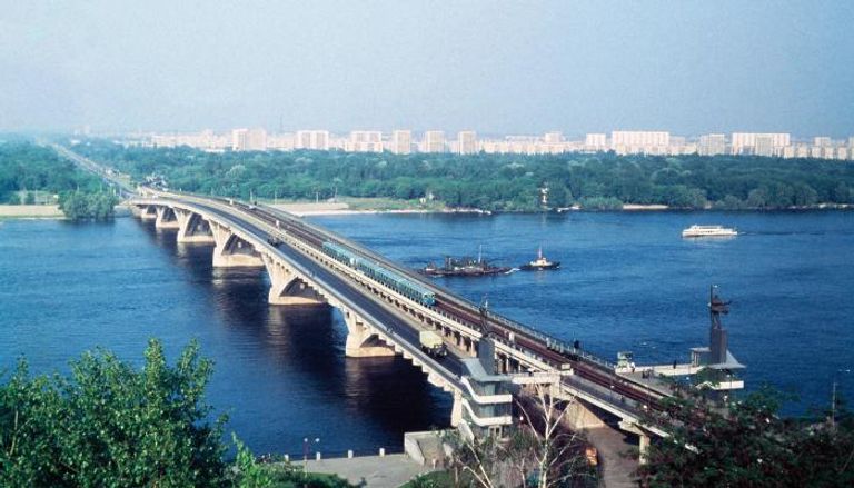 أحد جسور كييف