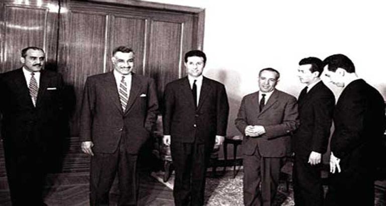 الرئيسان الأسبقان والراحلان لمصر جمال عبد الناصر والجزائر أحمد بن بلة - أرشيفية