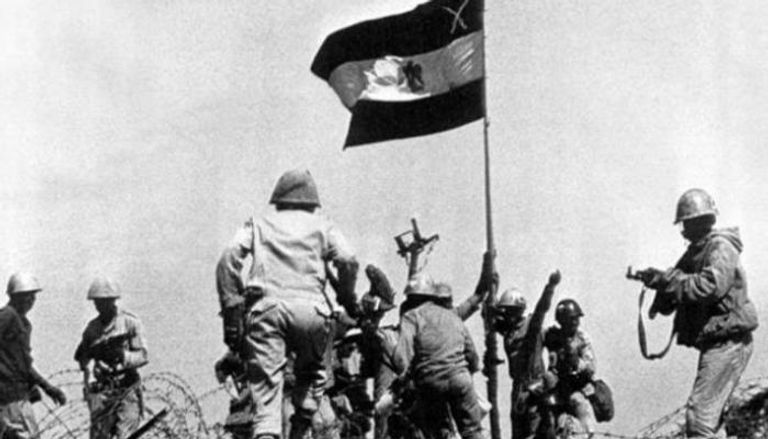 رفع العلم المصري في سيناء خلال حرب ١٩٧٣