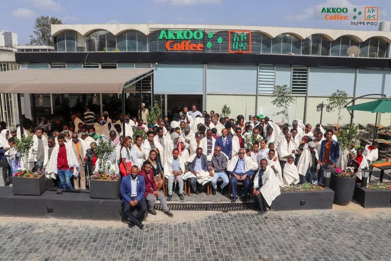 استقبال 150 مكفوفا  في مقهى بأديس أبابا