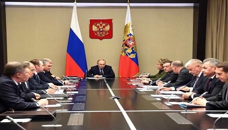 بوتين مع مجلس الأمن القومي