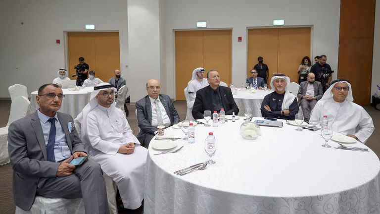 جامعة دبي : تقنيات "البلوك تشين" بداية الثورة الصناعية الخامسة جامعة دبي: تقنيات