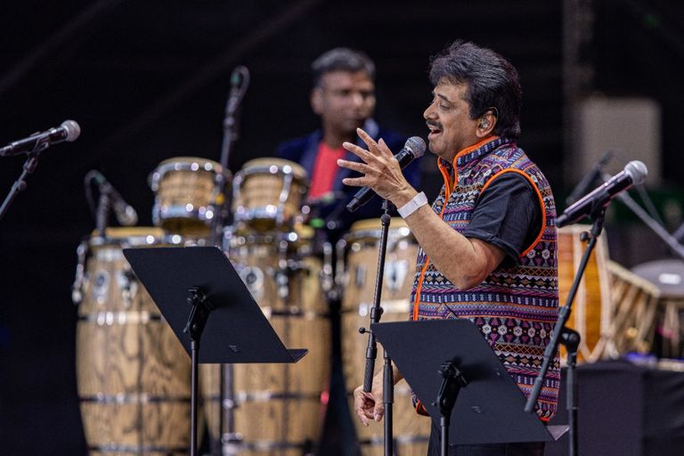 المغني والملحن الهندي سرينيفاس