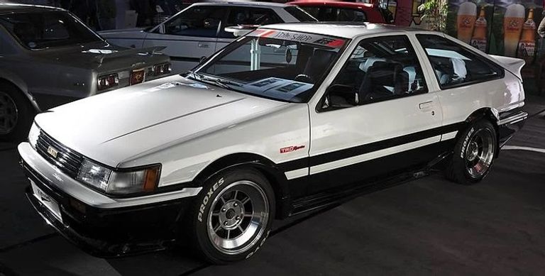 طراز Toyota Corolla طراز Toyota Land Cruiser