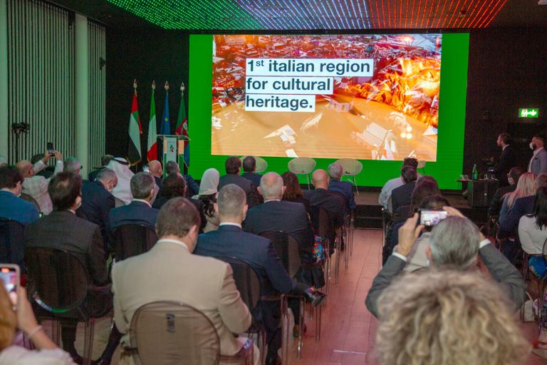 جيوفاني توتي رئيس إقليم ليغوريا في الجمهورية الإيطالية