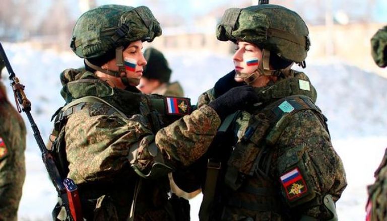 جنديات بالجيش الروسي