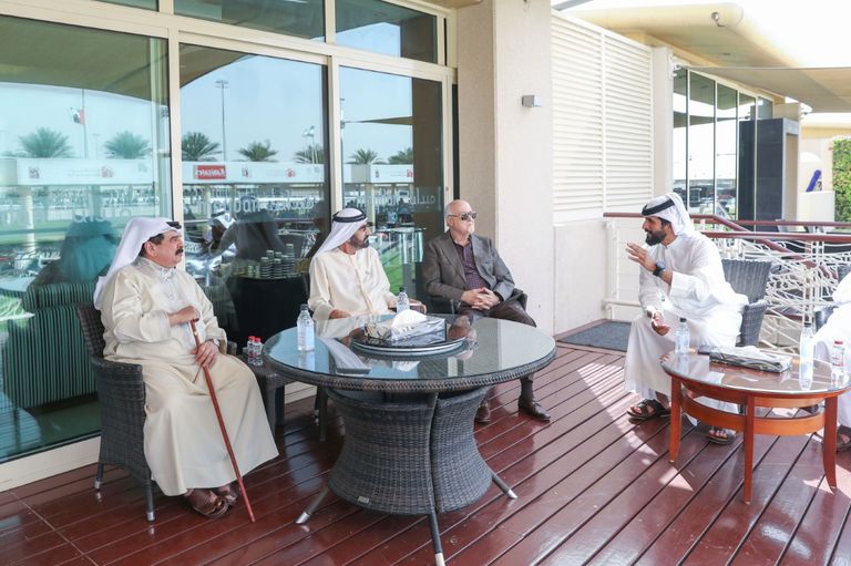 نائب رئيس دولة الإمارات يلتقى ملك البحرين الشيخ محمد بن راشد آل مكتوم يلتقي ملك البحرين