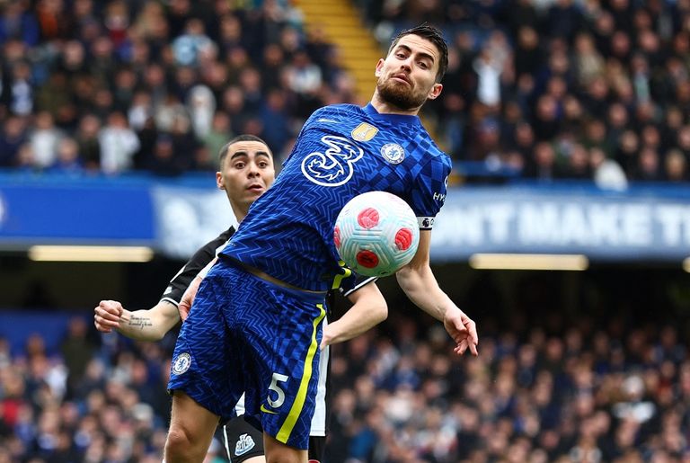 تشيلسي يواصل انتصاراته في الدوري الإنجليزي