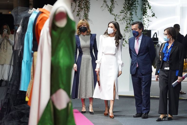 الملكة ليتيزيا في أسبوع الموضة بمدريد