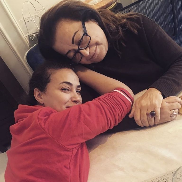 الفنانة هند صبري مع الإعلامي بلال العربي