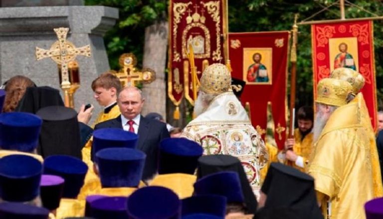 بوتين يحضر الاحتفال بالذكرى 1030 لاعتناق الأمير فلاديمير الديانة المسيحية  
