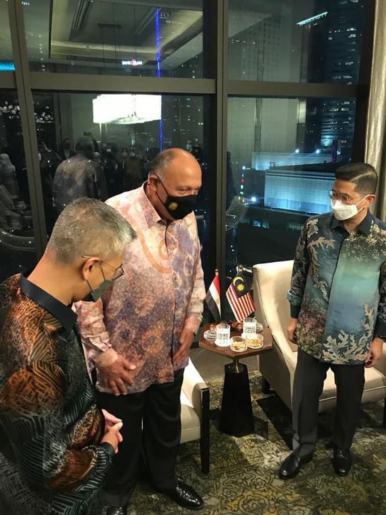 جانب من مباحثات شكري في ماليزيا