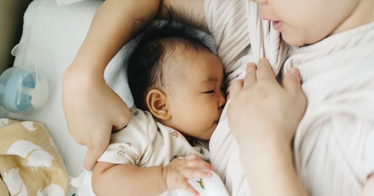 الحامل من الفئات المباح لها الفطر في رمضان