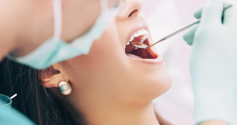 علاج التهاب لب الأسنان يختلف حسب شدة الإصابة