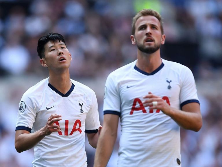 هاري كين وهيونج سون مين نجما توتنهام أنطونيو كونتي مدرب توتنهام