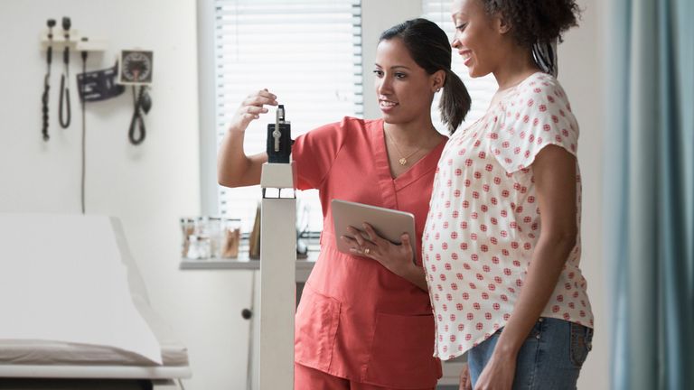 امرأة حامل - أرشيفية