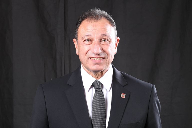 محمود الخطيب رئيس الأهلي المصري مرتضى منصور وخالد الغندور