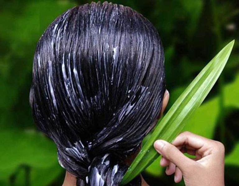 الخوخي الربيعي يغازل البشرة الوردية